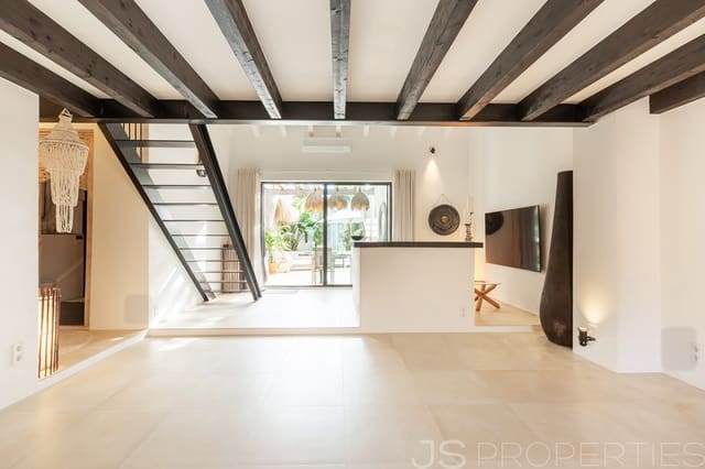 3 makuuhuone Omakotitalo myytävänä paikassa Alcúdia - 899 000 € (Ref: 9528859)