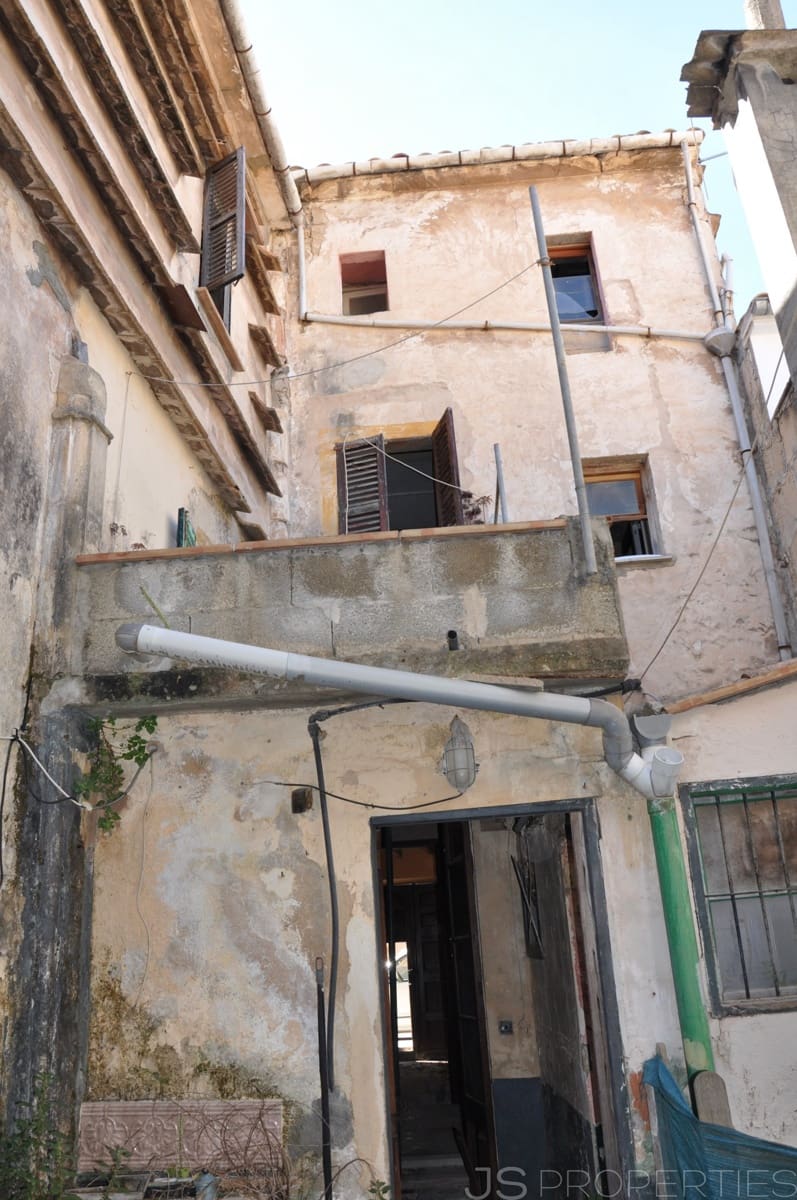 Townhouse for sale in Pollensa / Pollenca - € 455,000 (Ref: 9542612)