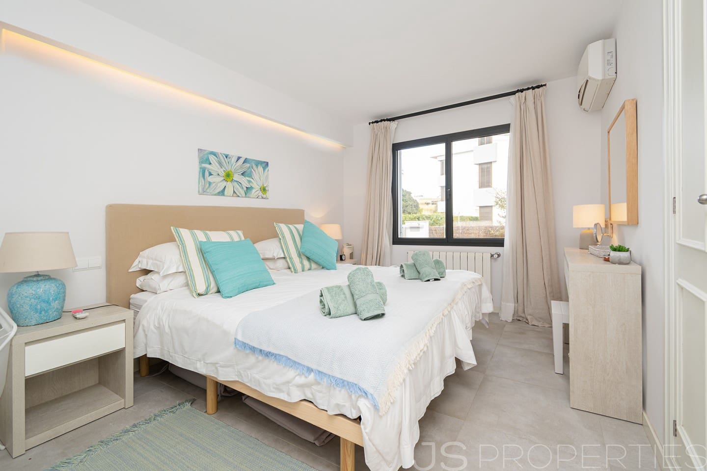 4 bedroom Villa for sale in Pollensa / Pollenca - € 2,400,000 (Ref: 9588098)