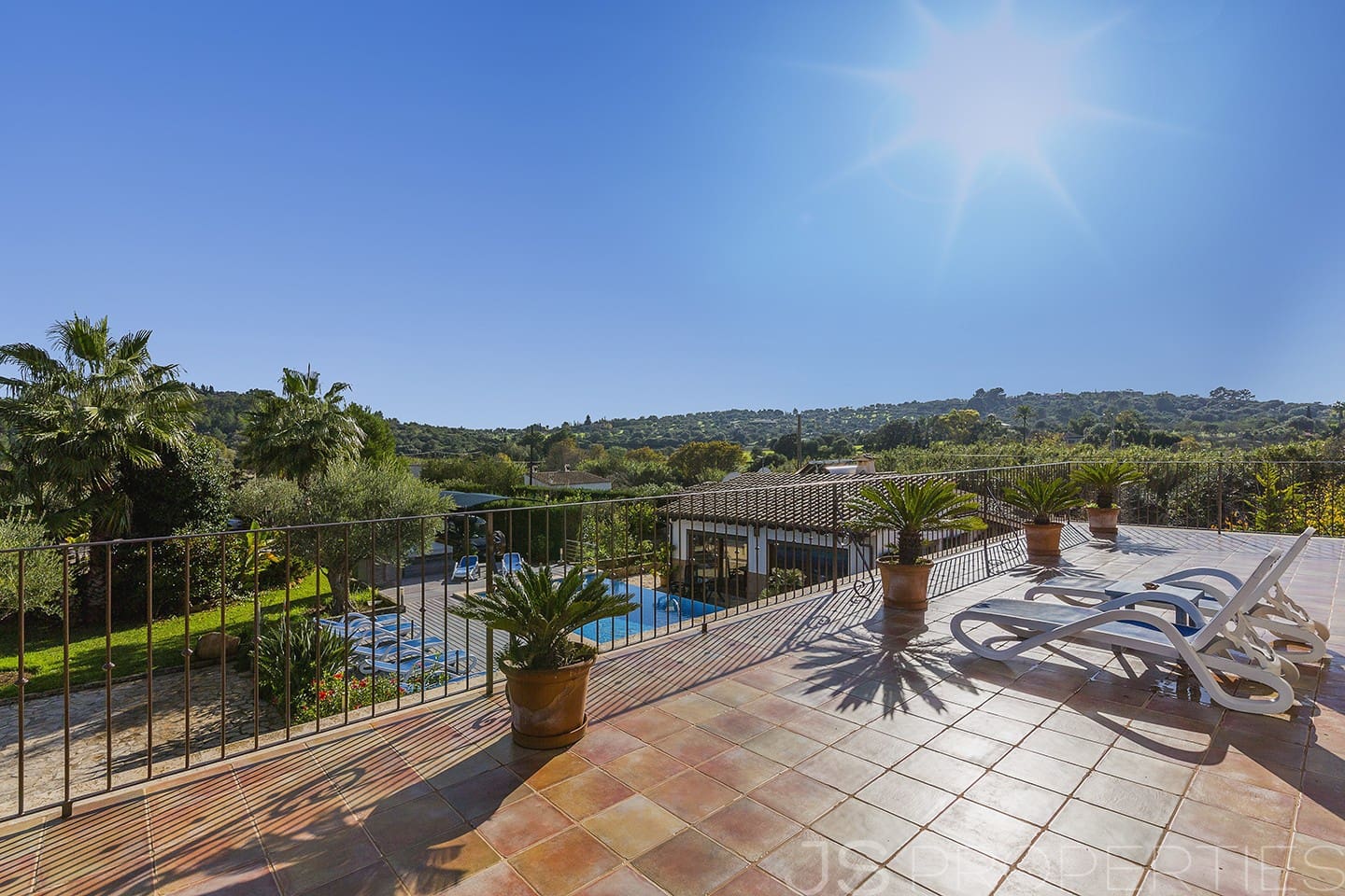 5 bedroom Villa for sale in Pollensa / Pollenca - € 2,100,000 (Ref: 9593102)