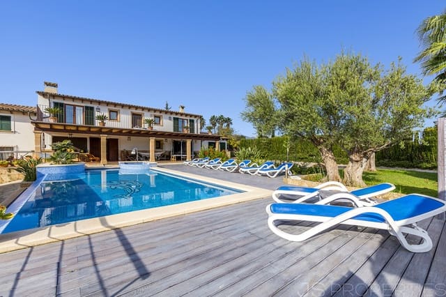 5 bedroom Villa for sale in Pollensa / Pollença - € 2,100,000 (Ref: 9593102)