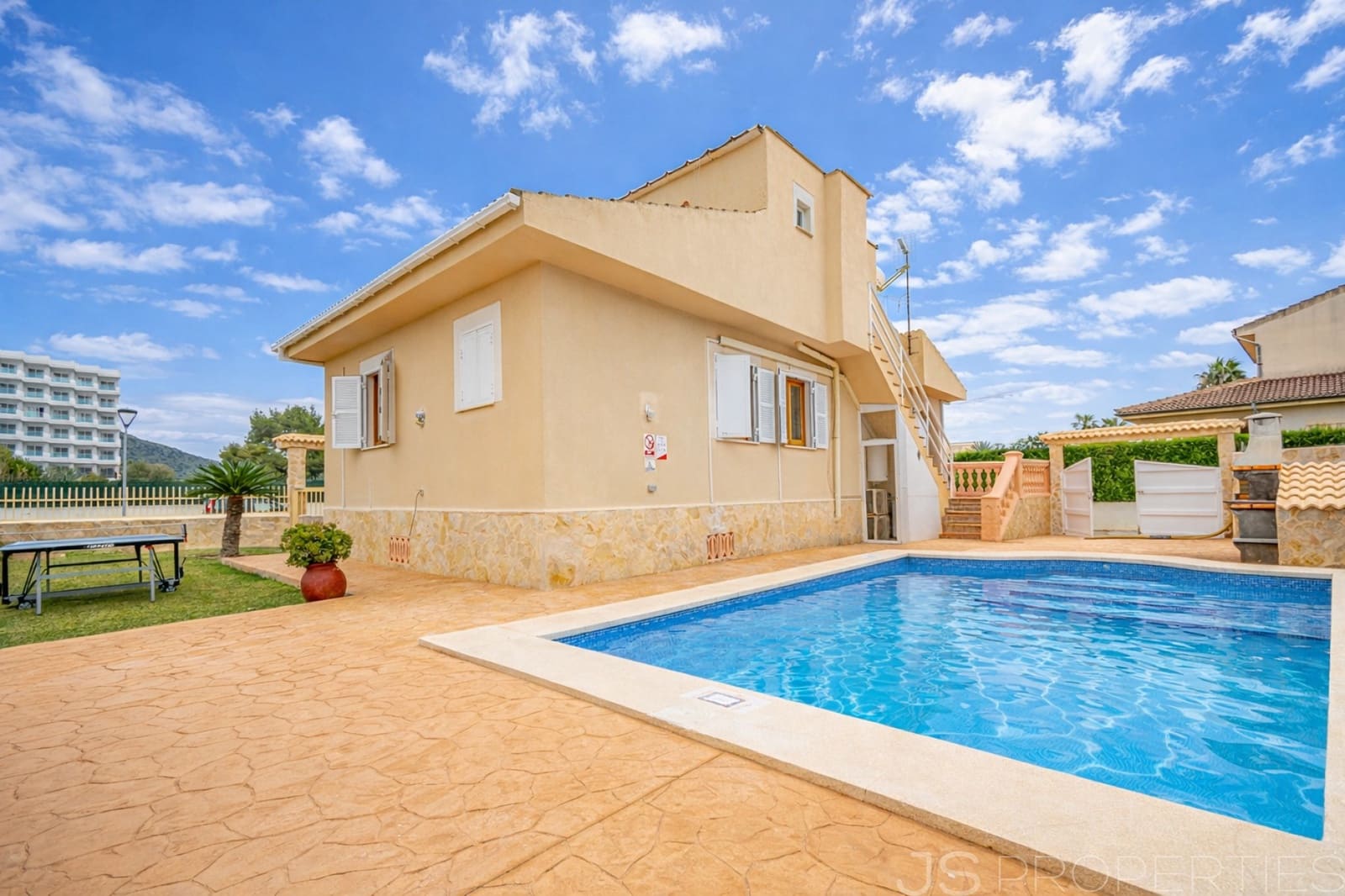 4 bedroom Villa for sale in Muro - € 1,007,000 (Ref: 9645473)