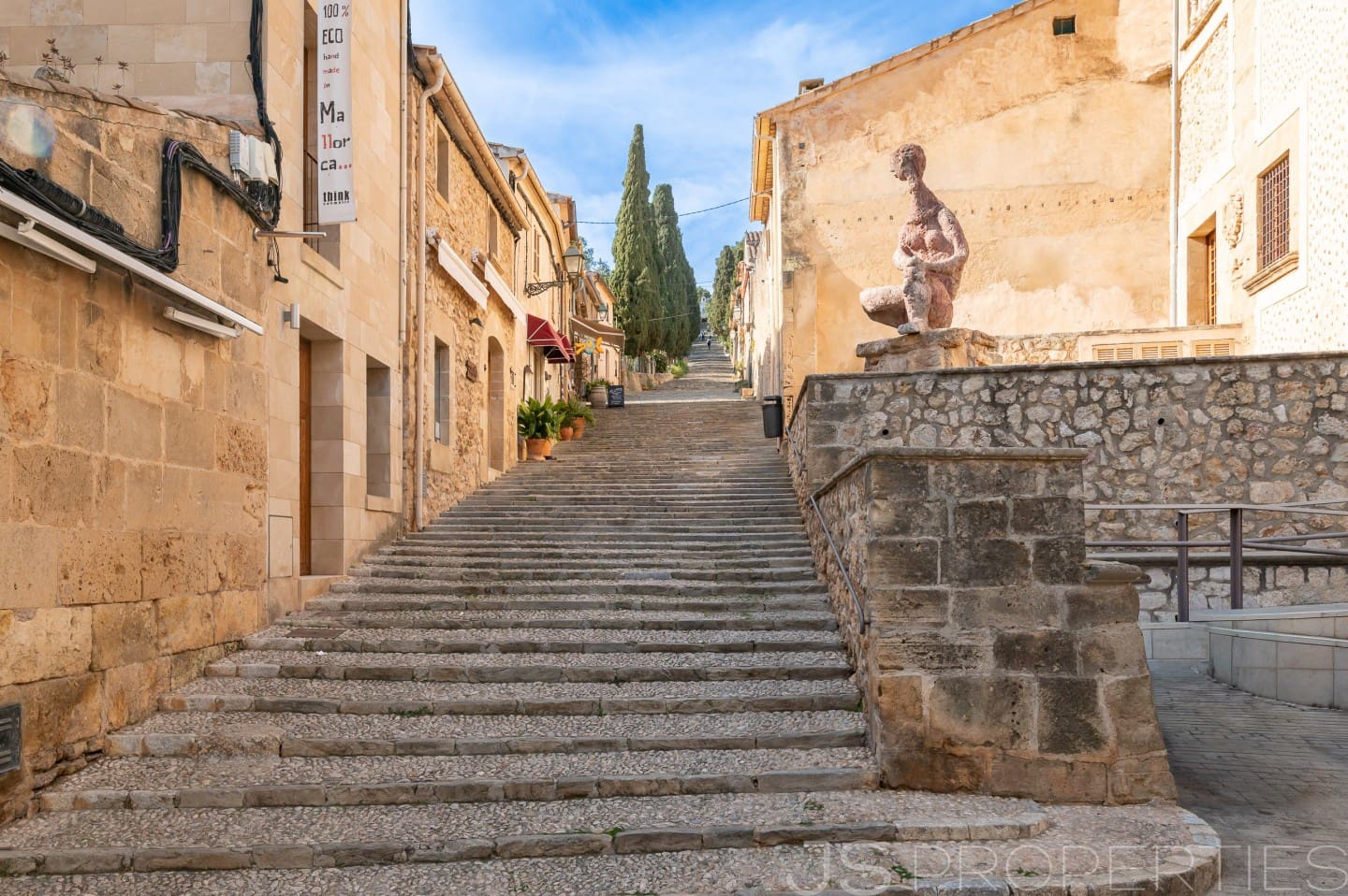 3 bedroom Townhouse for sale in Pollensa / Pollenca - € 381,000 (Ref: 9650238)