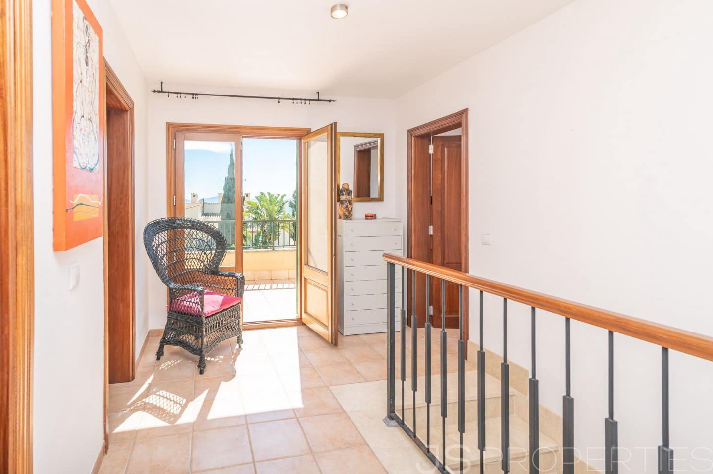 Semi-detached Villa for sale in Alcudia - € 1,650,000 (Ref: 9697742)