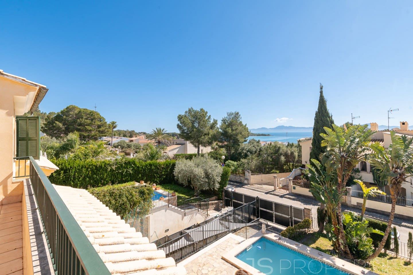 Semi-detached Villa for sale in Alcudia - € 1,650,000 (Ref: 9697742)