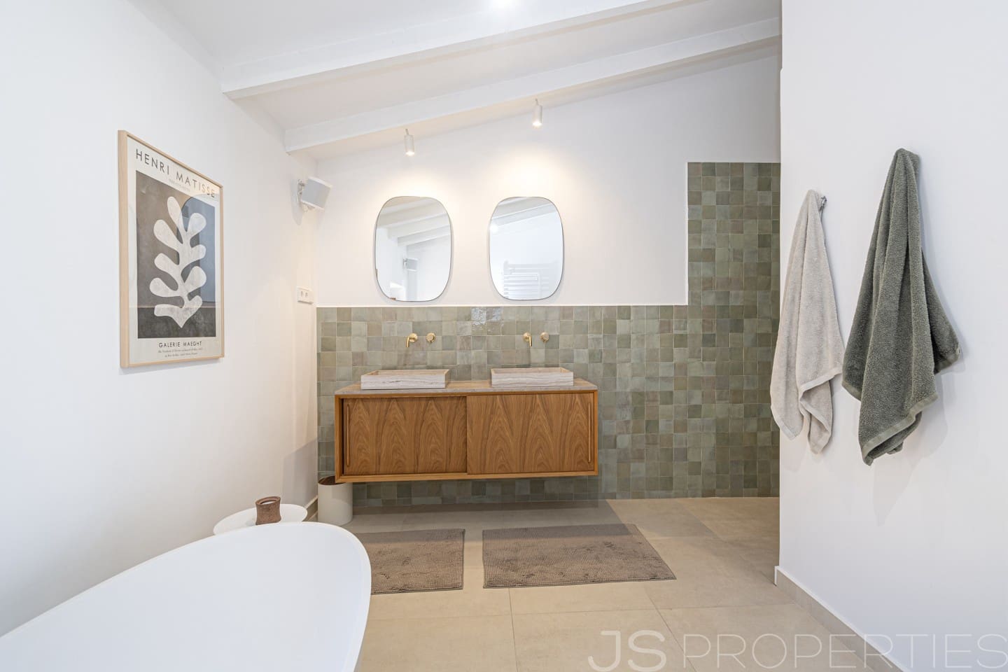 3 bedroom Townhouse for sale in Alcudia - € 1,190,000 (Ref: 9709031)