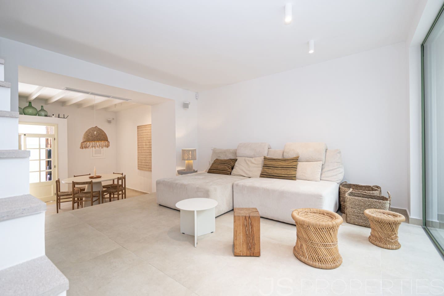 3 bedroom Townhouse for sale in Alcudia - € 1,190,000 (Ref: 9709031)