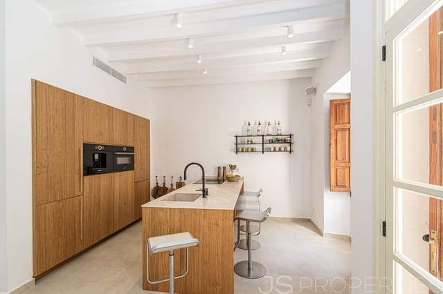 Casa de 3 habitaciones en Alcúdia en venta - 1.190.000 € (Ref: 9709031)