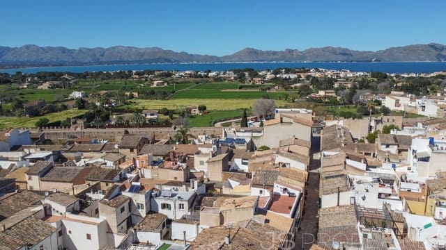 Casa de 3 habitaciones en Alcúdia en venta - 1.190.000 € (Ref: 9709031)