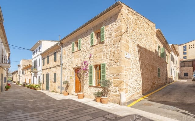 Casa de 3 habitaciones en Alcúdia en venta - 1.190.000 € (Ref: 9709031)