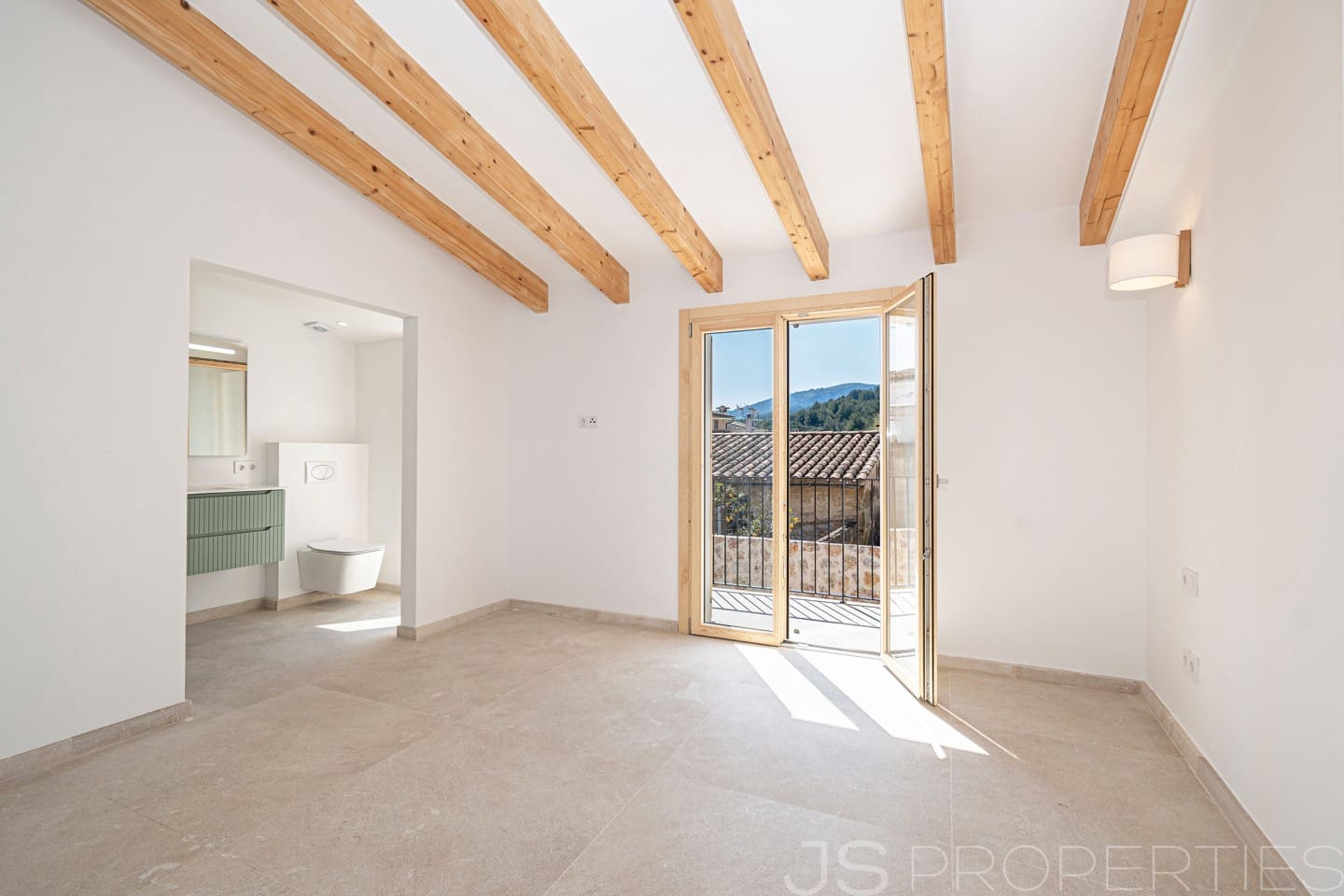 4 bedroom Townhouse for sale in Pollensa / Pollenca - € 1,530,000 (Ref: 9720292)