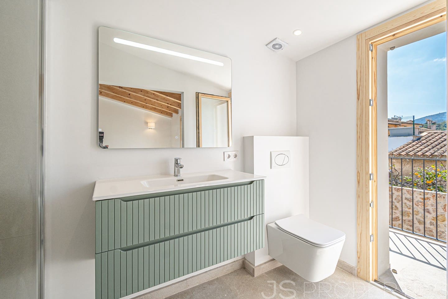 4 bedroom Townhouse for sale in Pollensa / Pollenca - € 1,530,000 (Ref: 9720292)