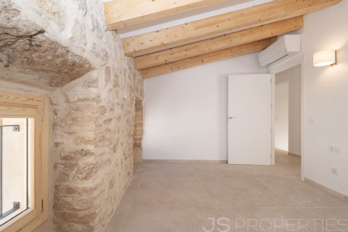 4 bedroom Townhouse for sale in Pollensa / Pollenca - € 1,530,000 (Ref: 9720292)