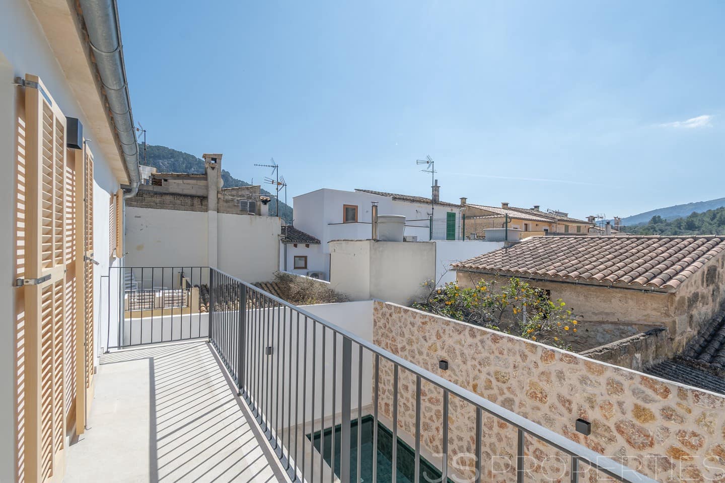 4 bedroom Townhouse for sale in Pollensa / Pollenca - € 1,530,000 (Ref: 9720292)