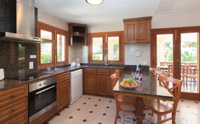 4 soveværelse Villa til salg i Port de Pollença, Pollensa / Pollença - € 2.200.000 (Ref: 9749274)