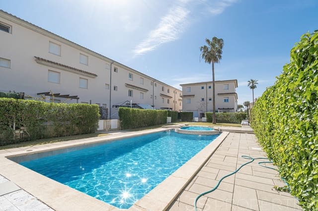 4 bedroom Semi-detached Villa for sale in Port de Pollença, Pollensa / Pollença - € 795,000 (Ref: 9777220)