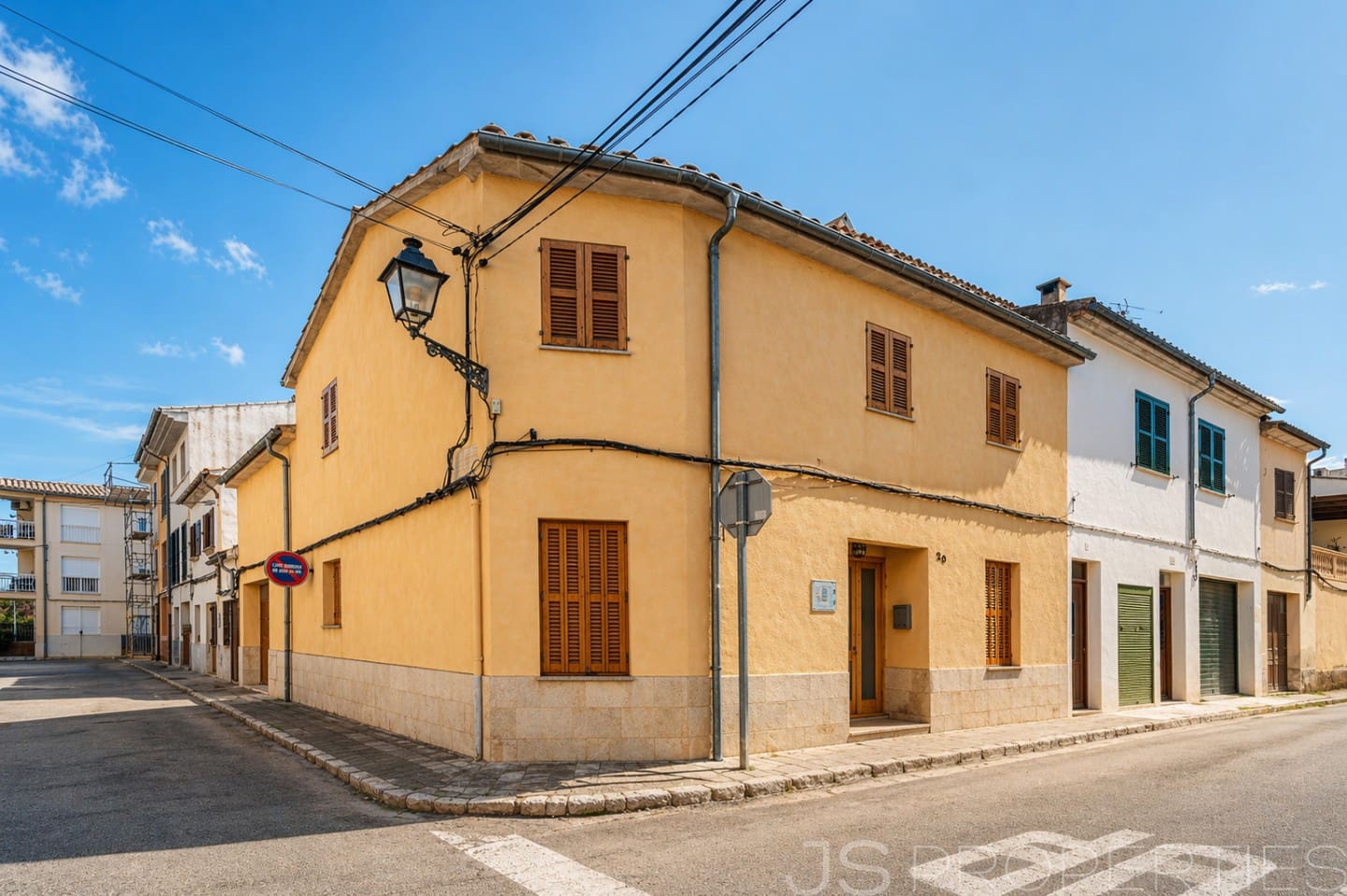 4 bedroom Townhouse for sale in Pollensa / Pollenca - € 795,000 (Ref: 9787532)