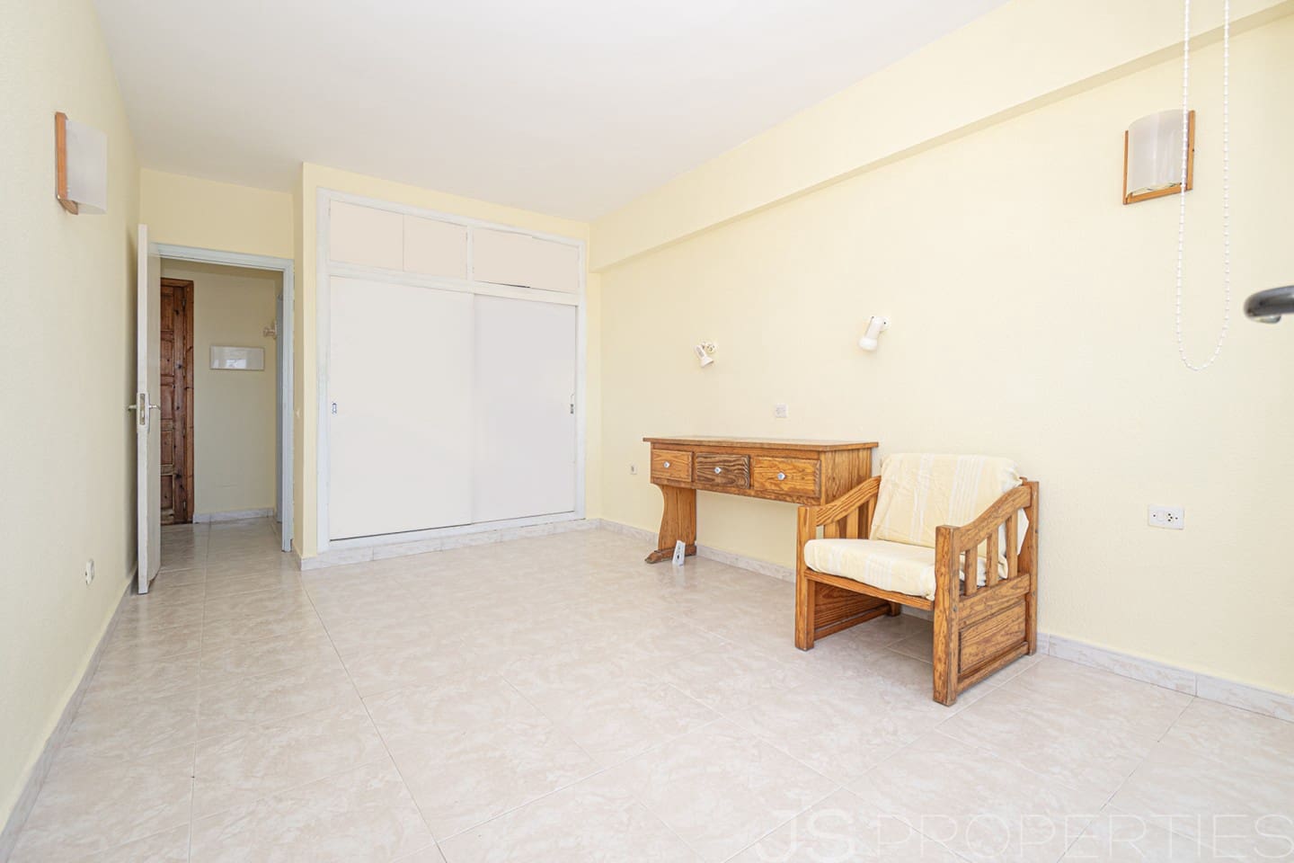 1 bedroom Apartment for sale in Alcudia - € 210,000 (Ref: 9807053)