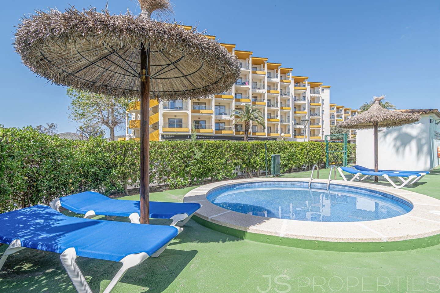 1 bedroom Apartment for sale in Alcudia - € 210,000 (Ref: 9807053)