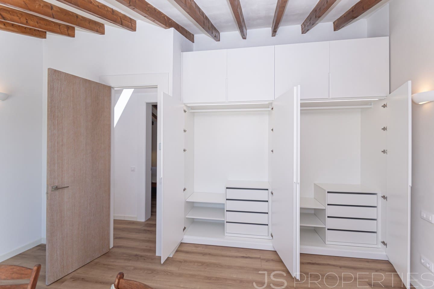 3 bedroom Townhouse for sale in Llubi - € 1,250,000 (Ref: 9831767)