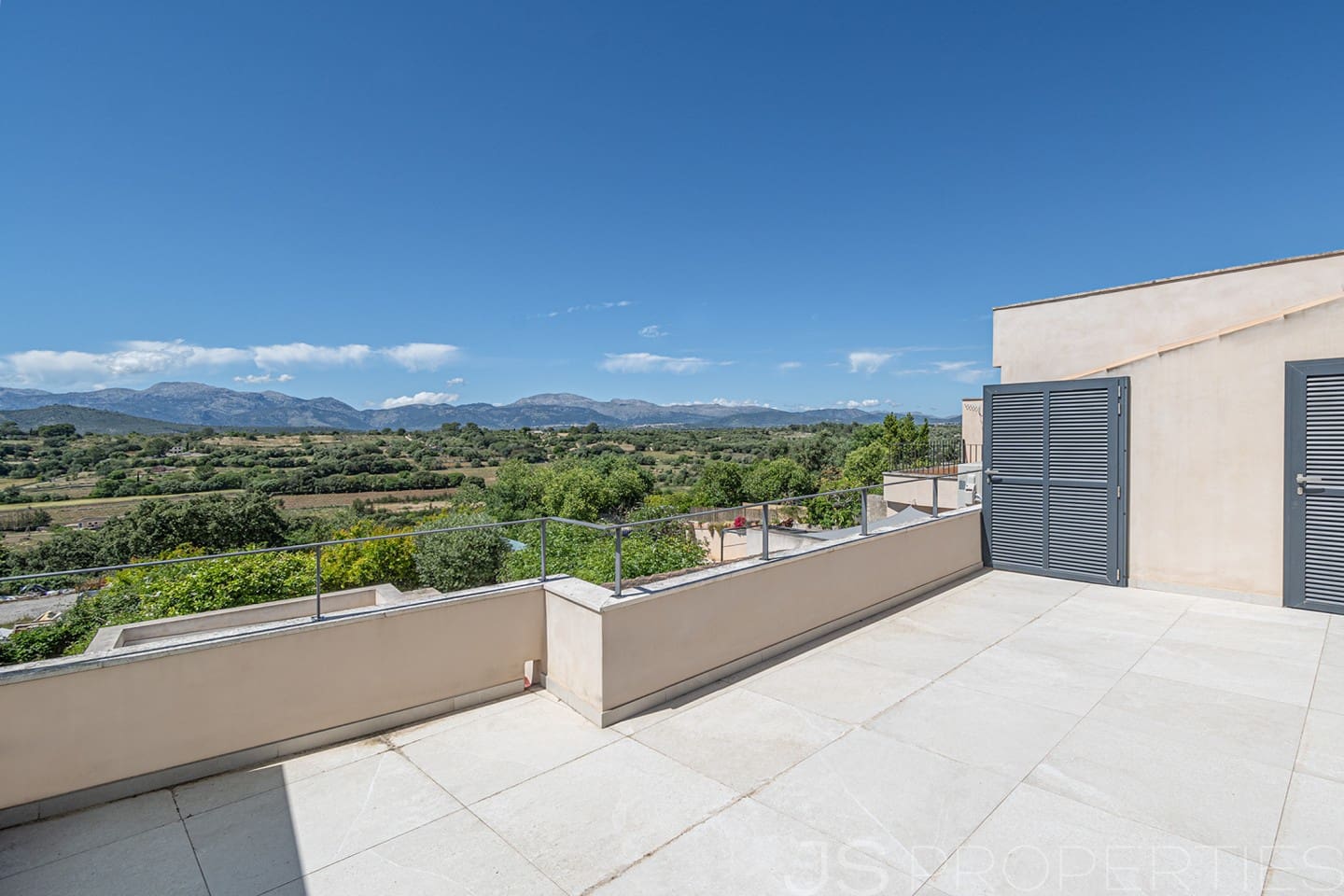 3 bedroom Townhouse for sale in Llubi - € 1,250,000 (Ref: 9831767)