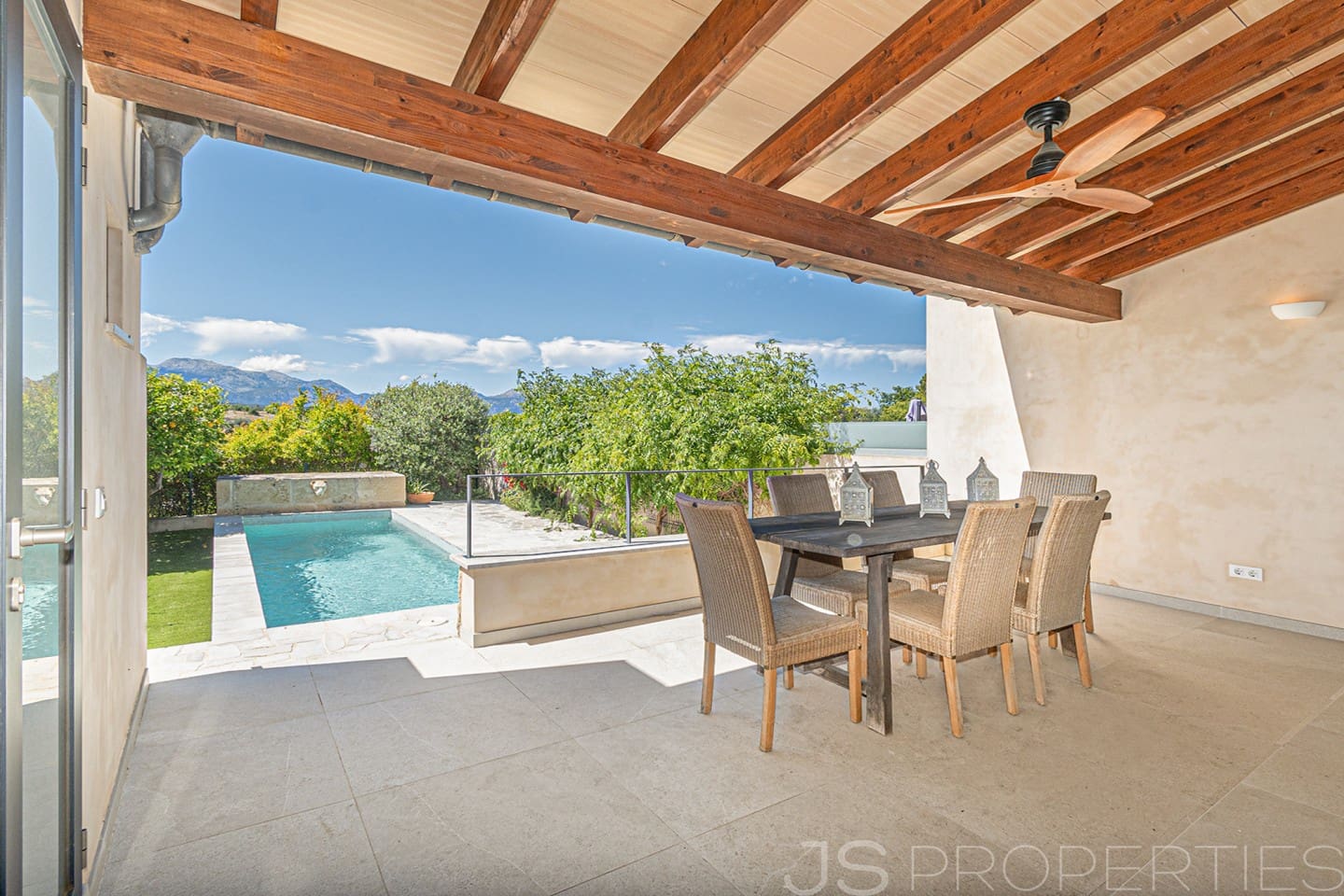 3 bedroom Townhouse for sale in Llubi - € 1,250,000 (Ref: 9831767)