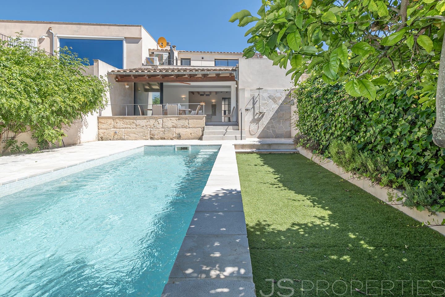 3 bedroom Townhouse for sale in Llubi - € 1,250,000 (Ref: 9831767)