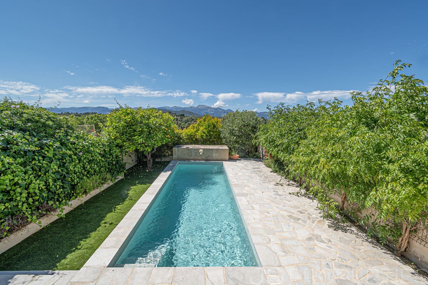 3 bedroom Townhouse for sale in Llubi - € 1,250,000 (Ref: 9831767)