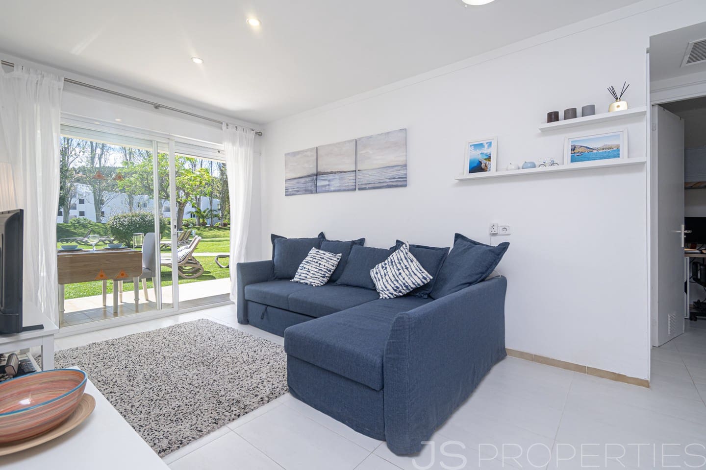 2 bedroom Apartment for sale in Pollensa / Pollenca - € 325,000 (Ref: 9833003)