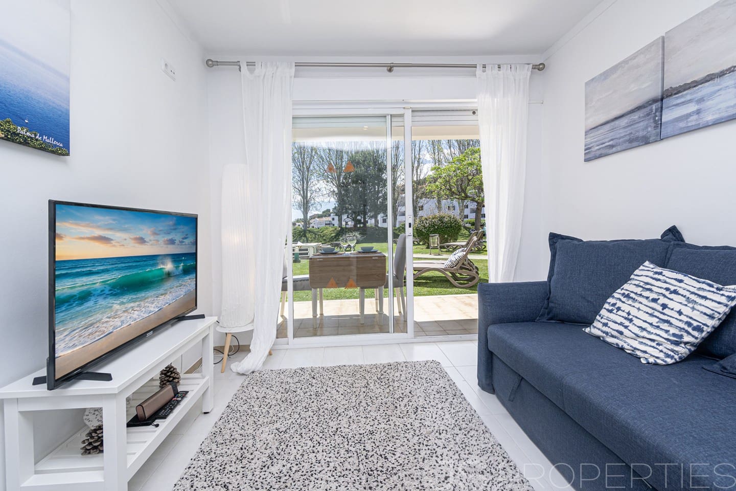 2 bedroom Apartment for sale in Pollensa / Pollenca - € 325,000 (Ref: 9833003)