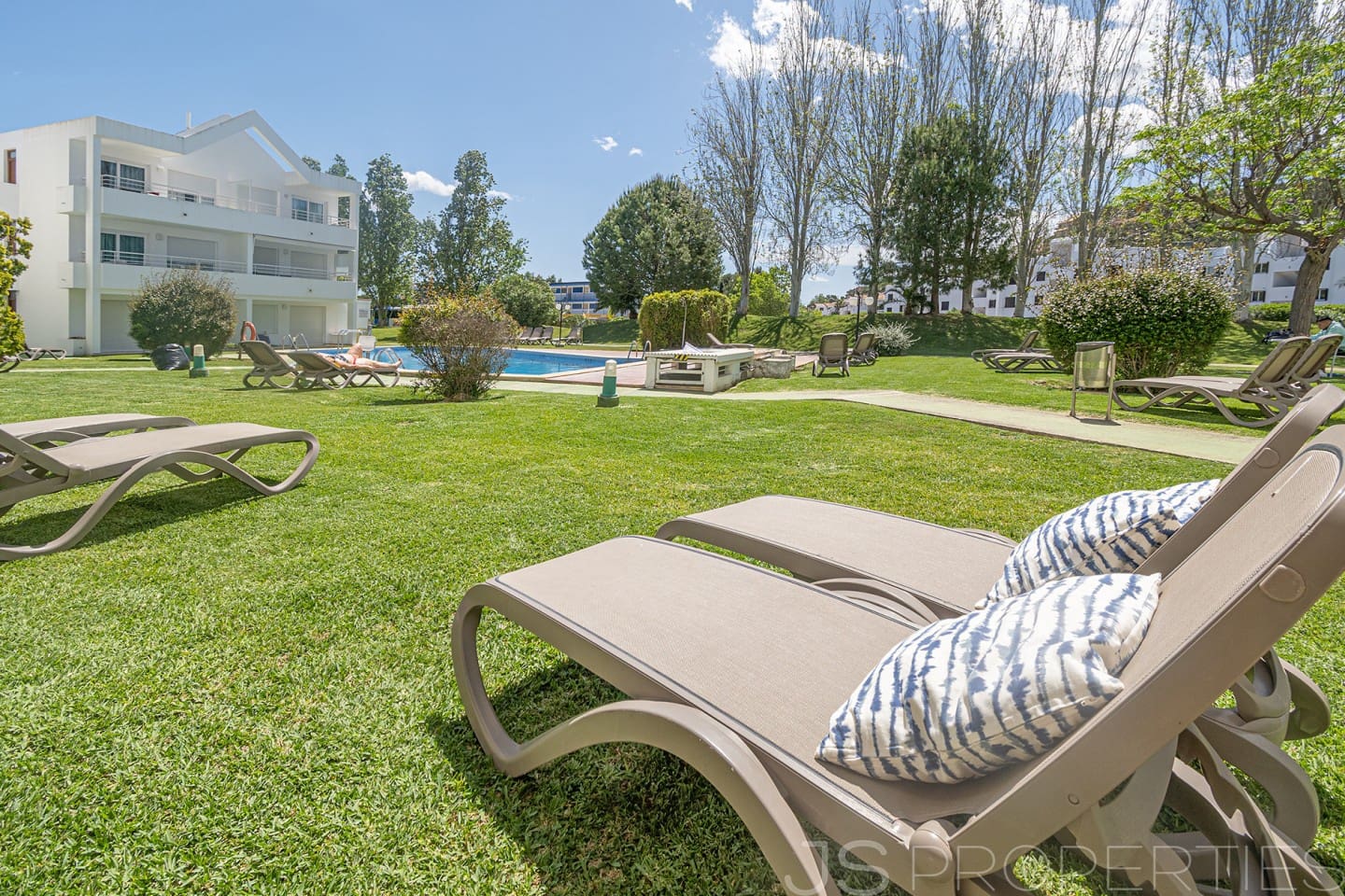 2 bedroom Apartment for sale in Pollensa / Pollenca - € 325,000 (Ref: 9833003)