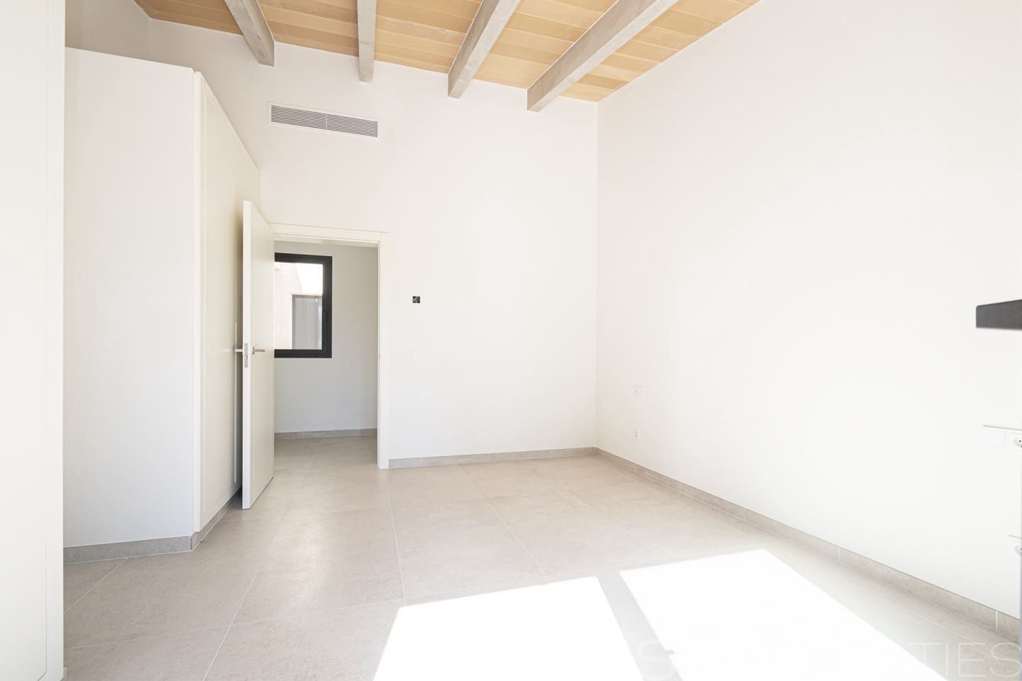 4 bedroom Villa for sale in Muro - € 1,860,000 (Ref: 9834202)