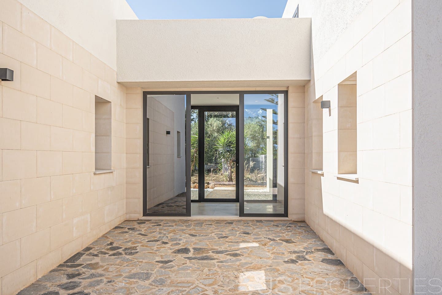 4 bedroom Villa for sale in Muro - € 1,860,000 (Ref: 9834202)