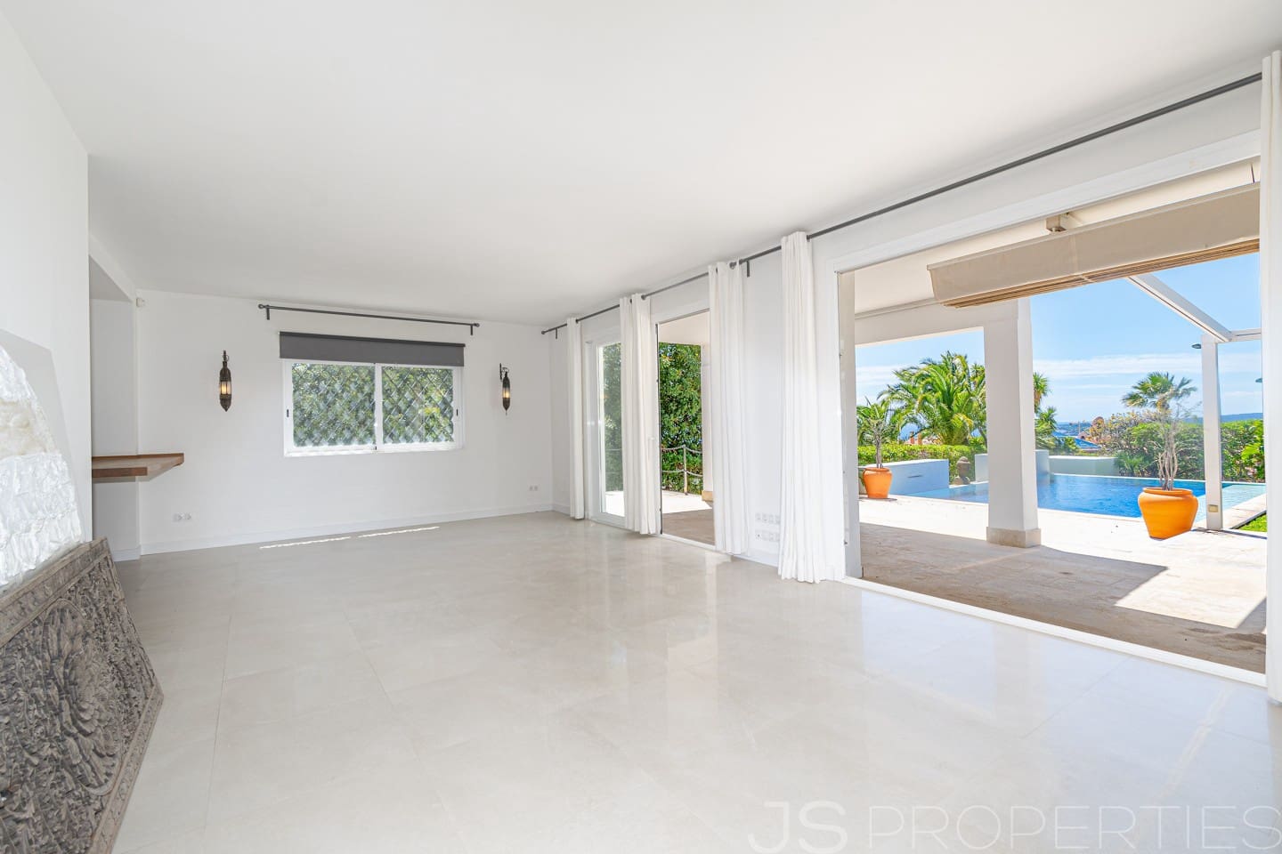 5 bedroom Villa for sale in Portals Nous - € 3,200,000 (Ref: 9841520)
