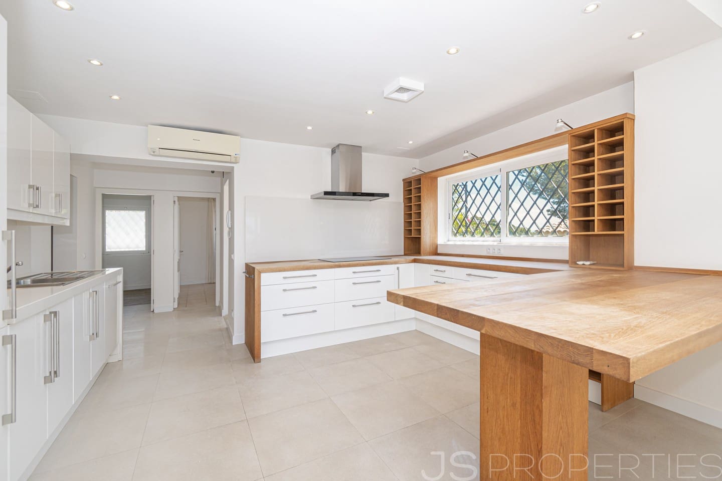 5 bedroom Villa for sale in Portals Nous - € 3,200,000 (Ref: 9841520)