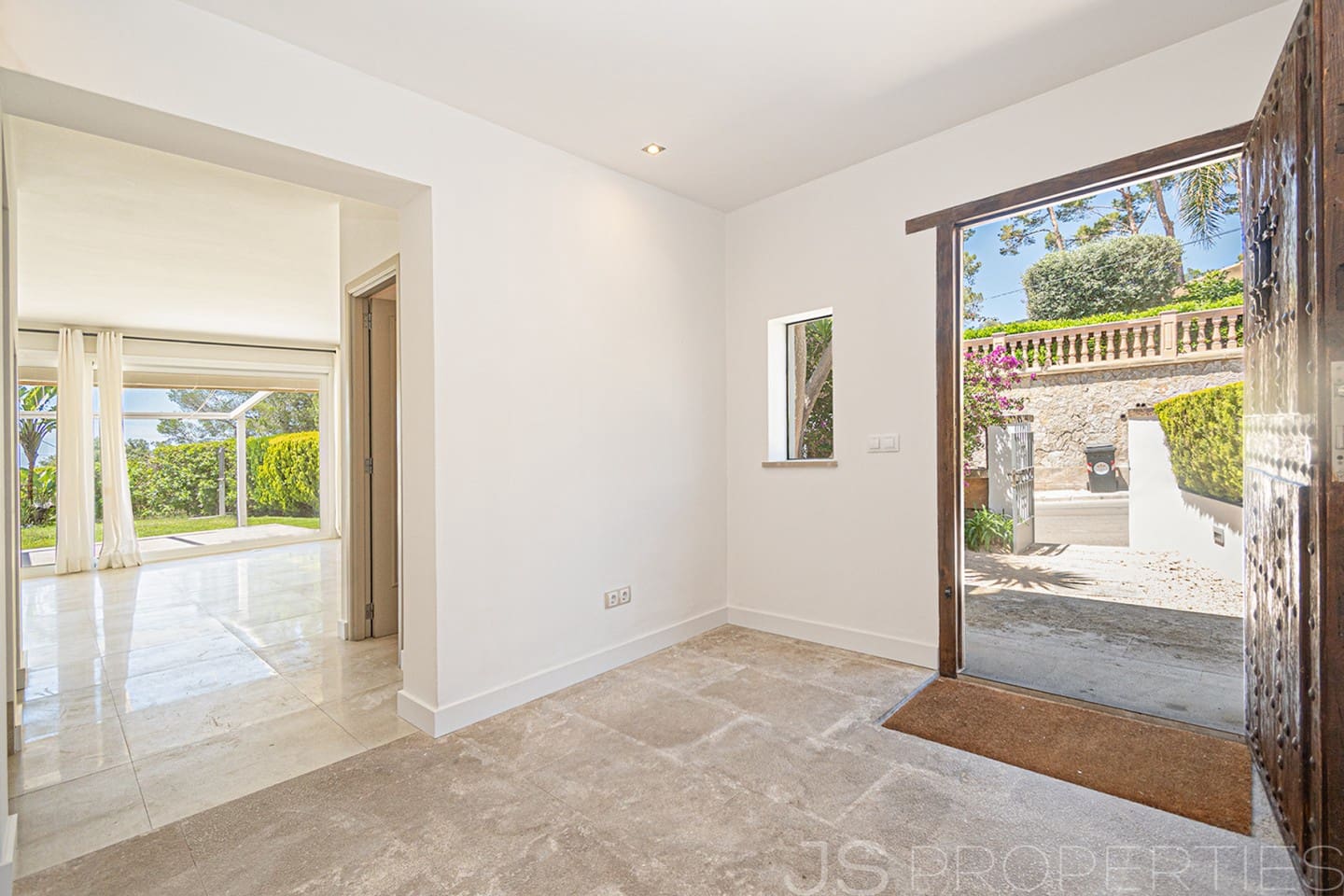 5 bedroom Villa for sale in Portals Nous - € 3,200,000 (Ref: 9841520)