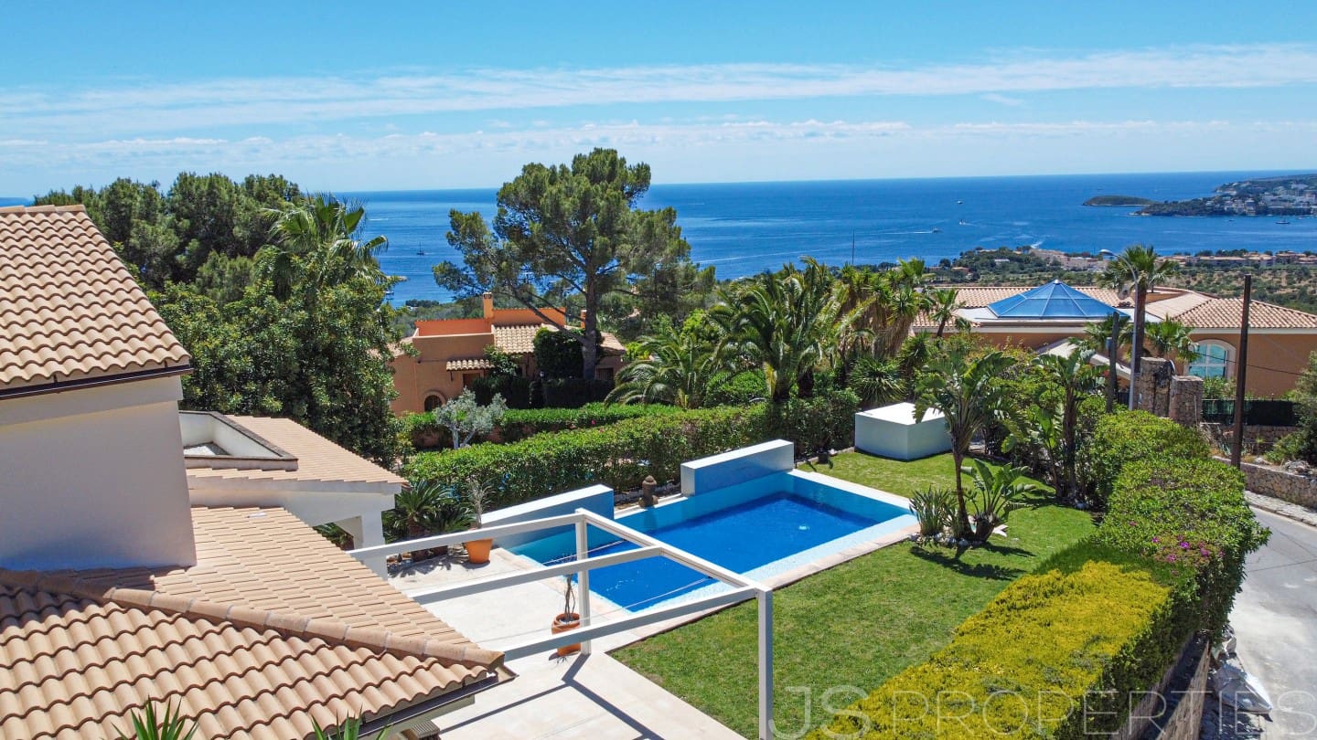 5 bedroom Villa for sale in Portals Nous - € 3,200,000 (Ref: 9841520)