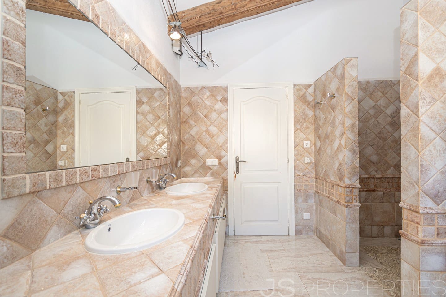 3 bedroom Villa for sale in Santa Ponsa - € 1,930,000 (Ref: 9843866)