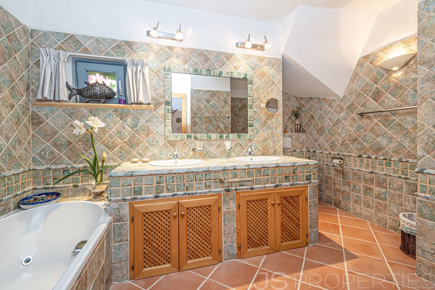 3 bedroom Villa for sale in Santa Ponsa - € 1,930,000 (Ref: 9843866)