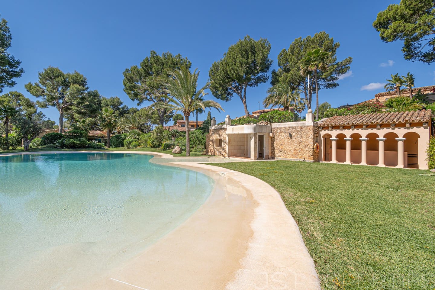 3 bedroom Villa for sale in Santa Ponsa - € 1,930,000 (Ref: 9843866)