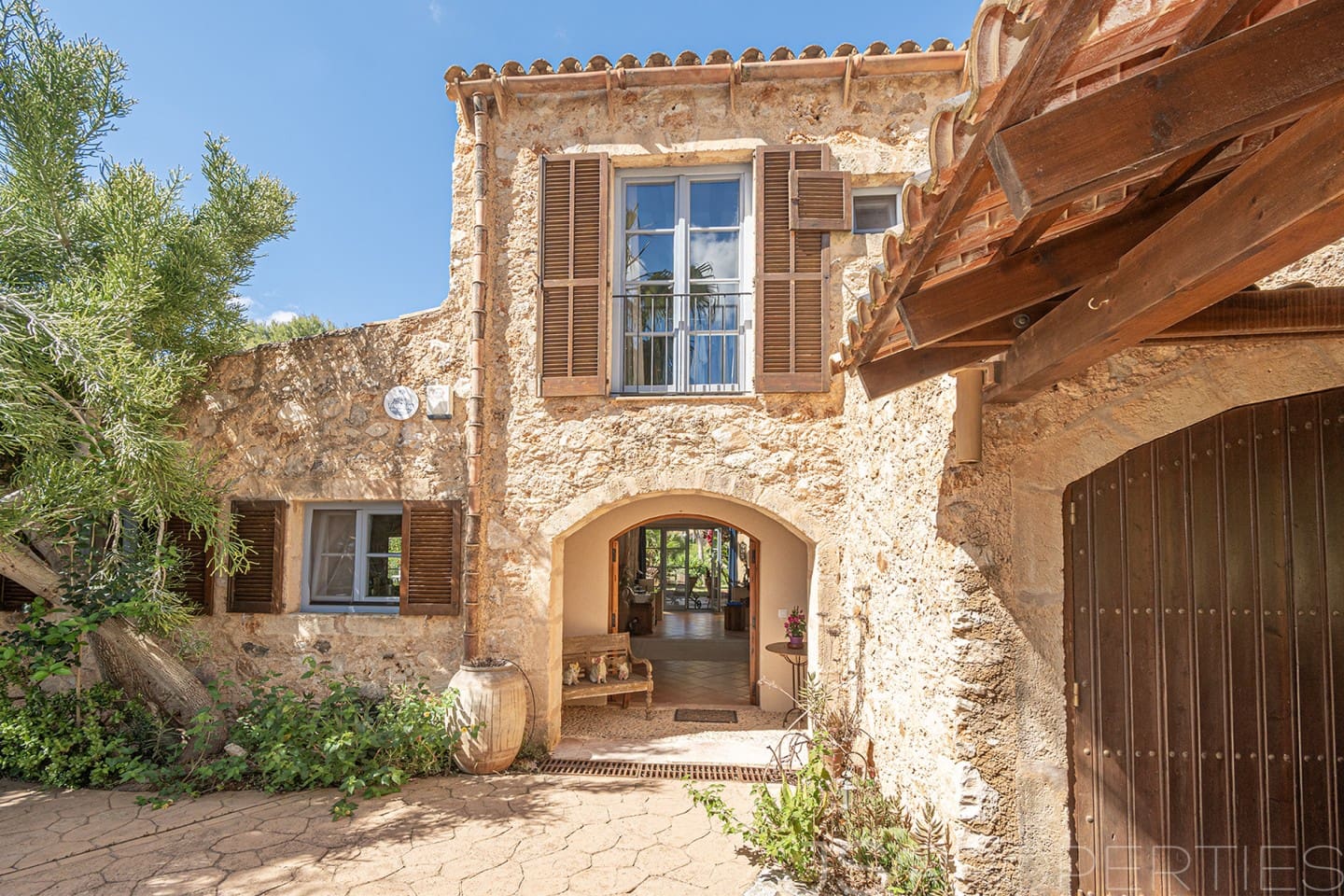 3 bedroom Villa for sale in Santa Ponsa - € 1,930,000 (Ref: 9843866)