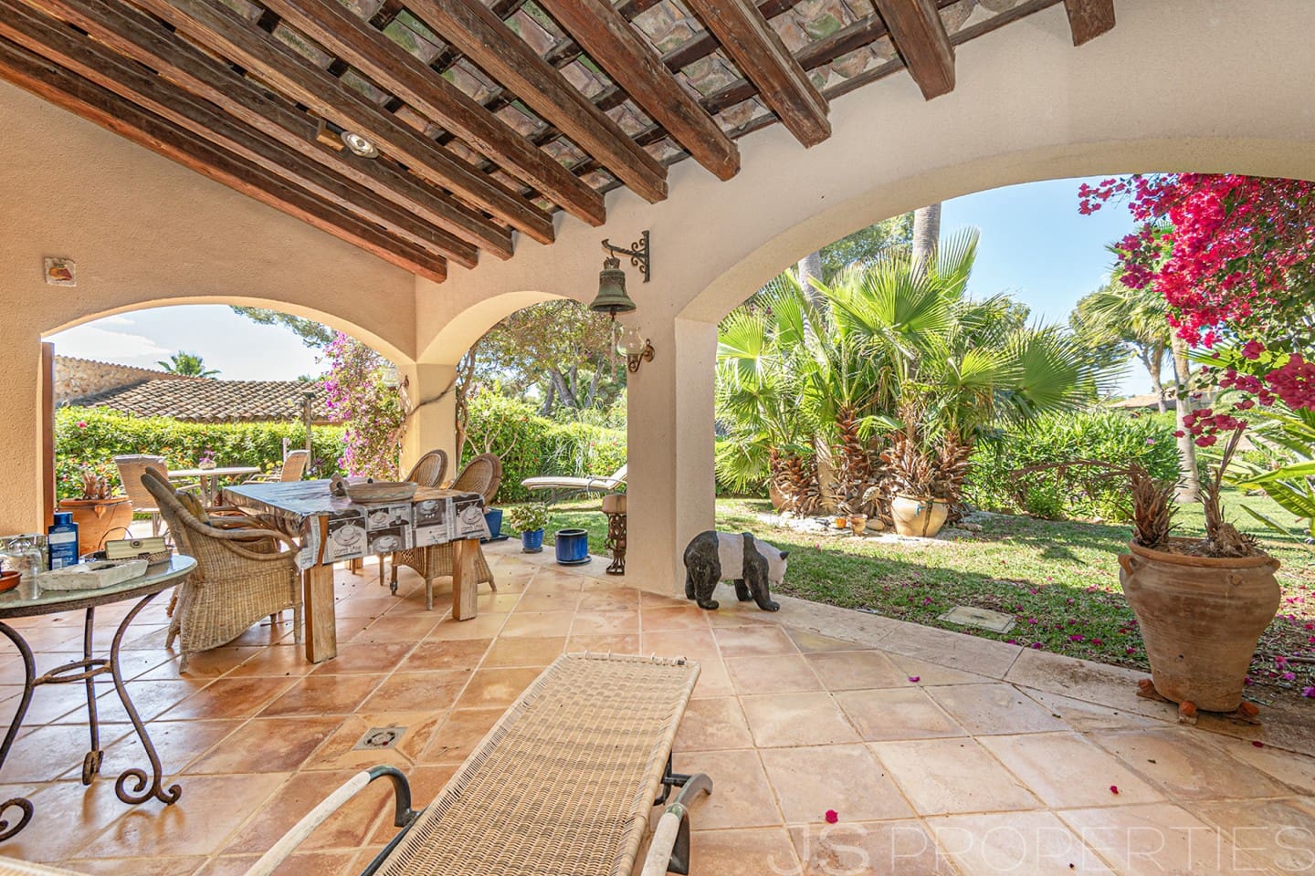 3 bedroom Villa for sale in Santa Ponsa - € 1,930,000 (Ref: 9843866)