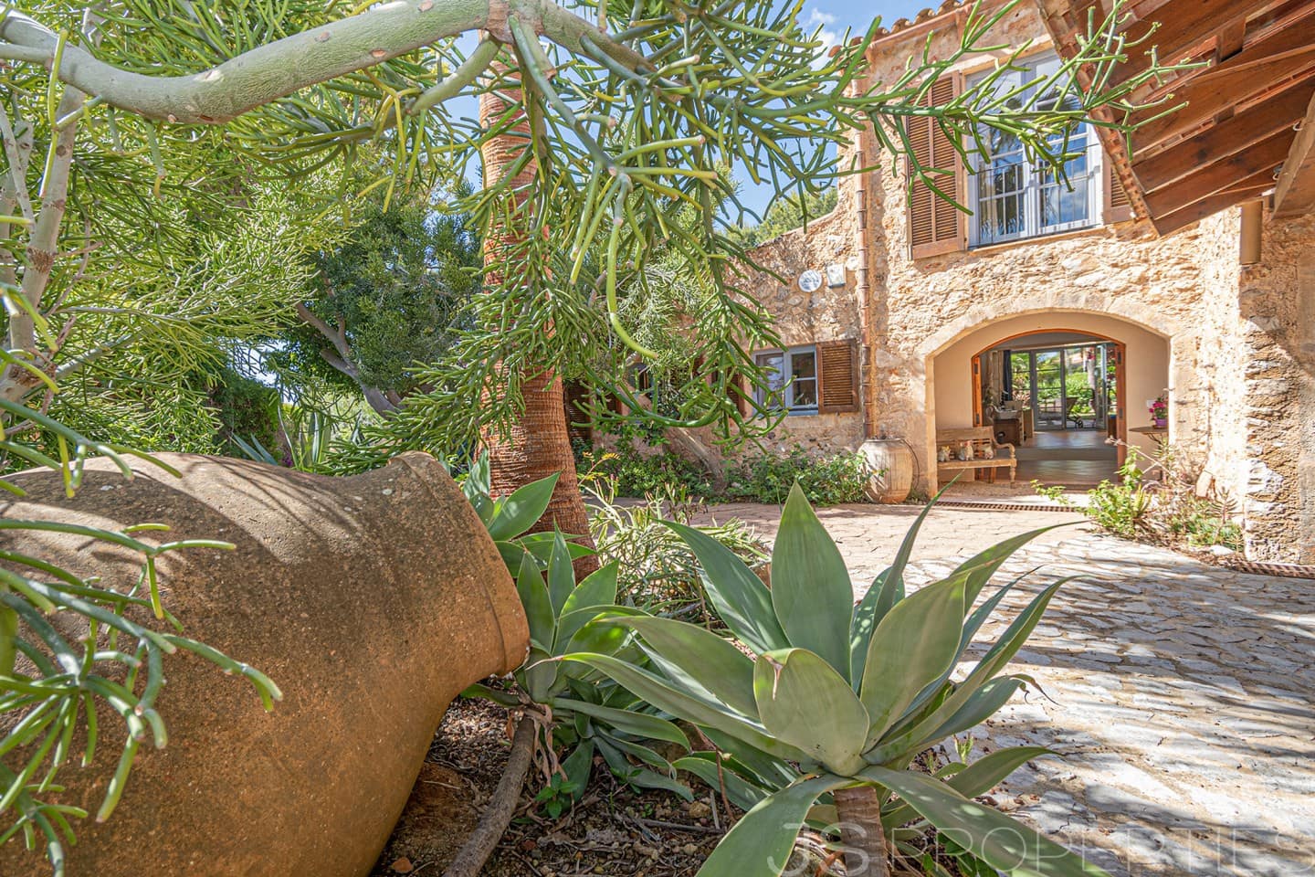 3 bedroom Villa for sale in Santa Ponsa - € 1,930,000 (Ref: 9843866)