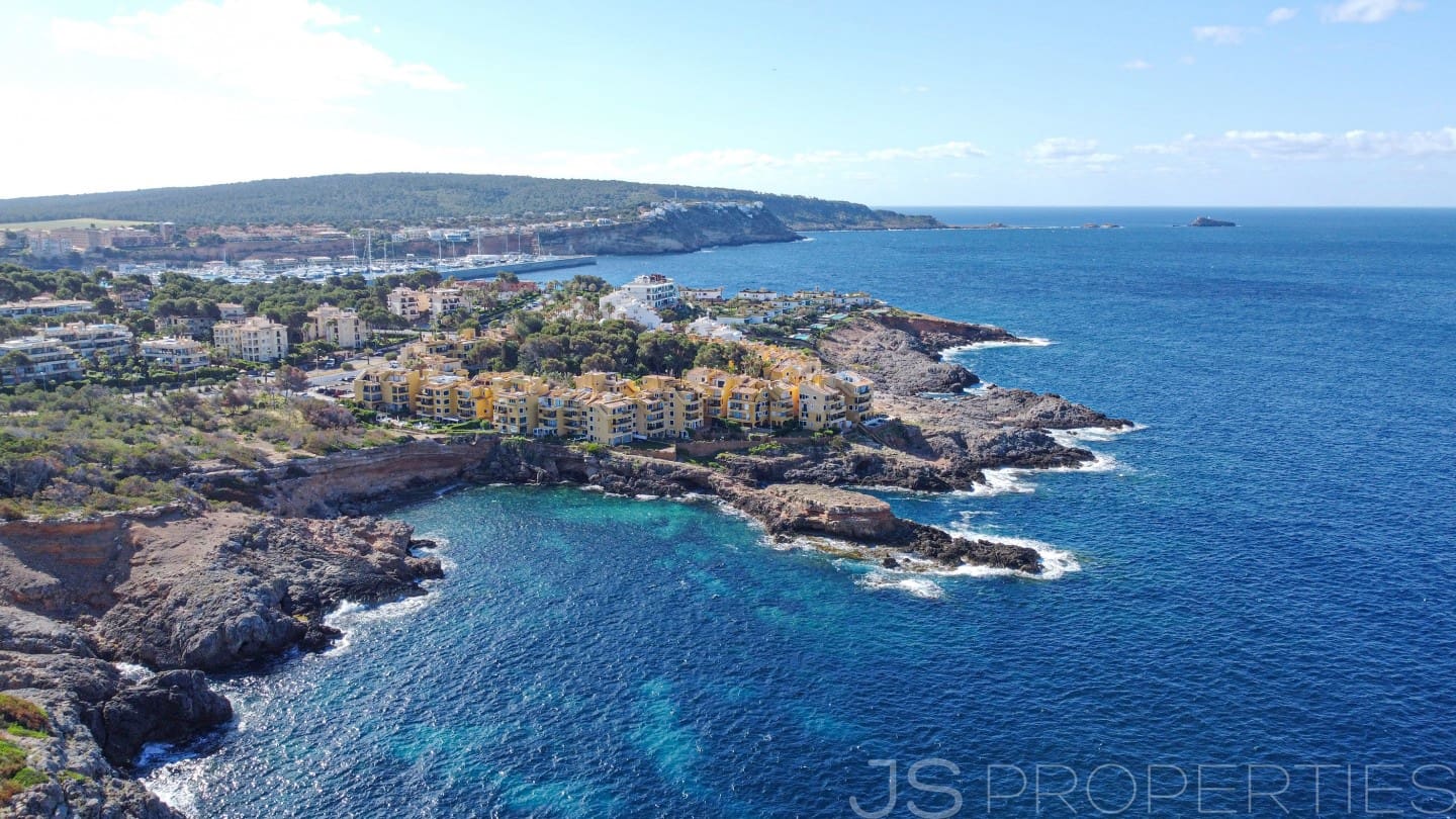 3 bedroom Villa for sale in Santa Ponsa - € 1,930,000 (Ref: 9843866)