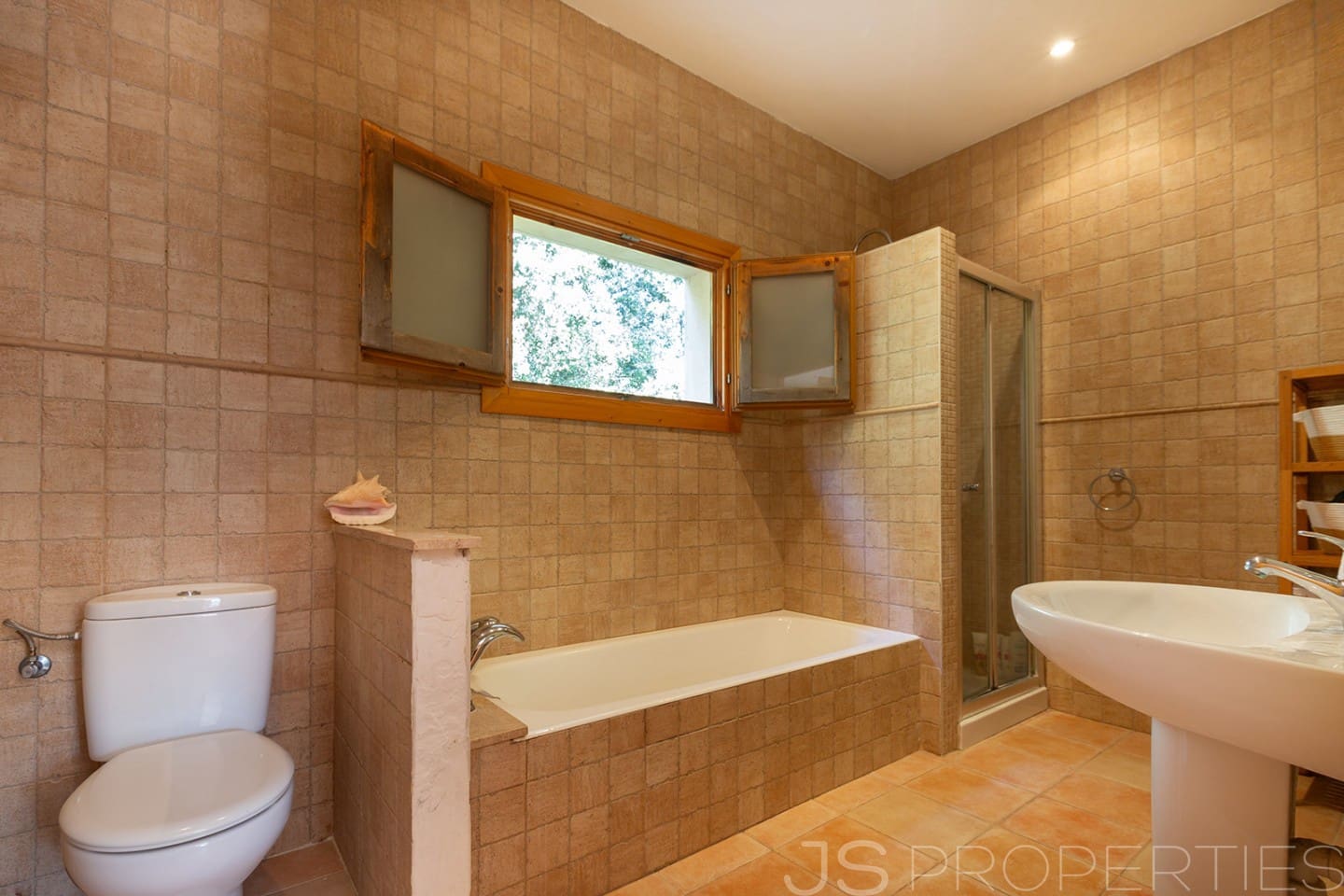 5 bedroom Villa for sale in Sa Pobla - € 1,295,000 (Ref: 9866125)