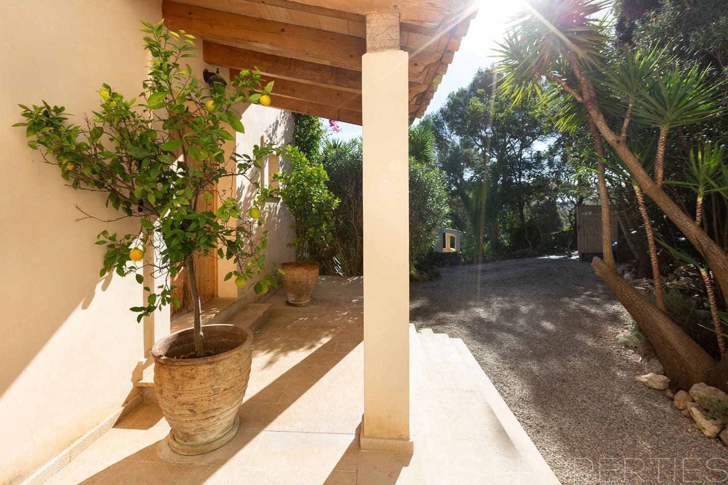 5 bedroom Villa for sale in Sa Pobla - € 1,295,000 (Ref: 9866125)