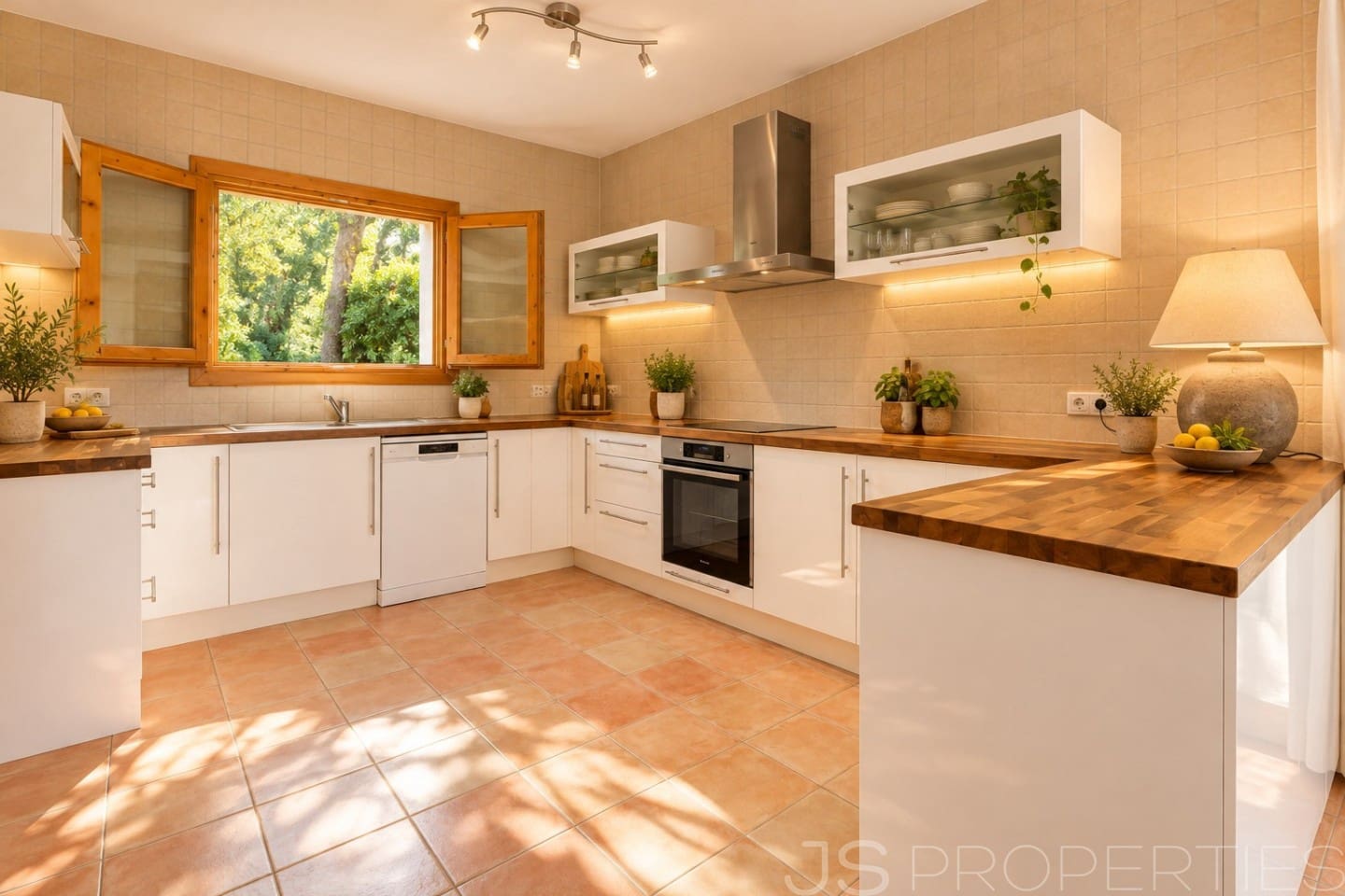 5 soveværelse Villa til salg i Sa Pobla med swimmingpool garage - € 1.295.000 (Ref: 9866125)