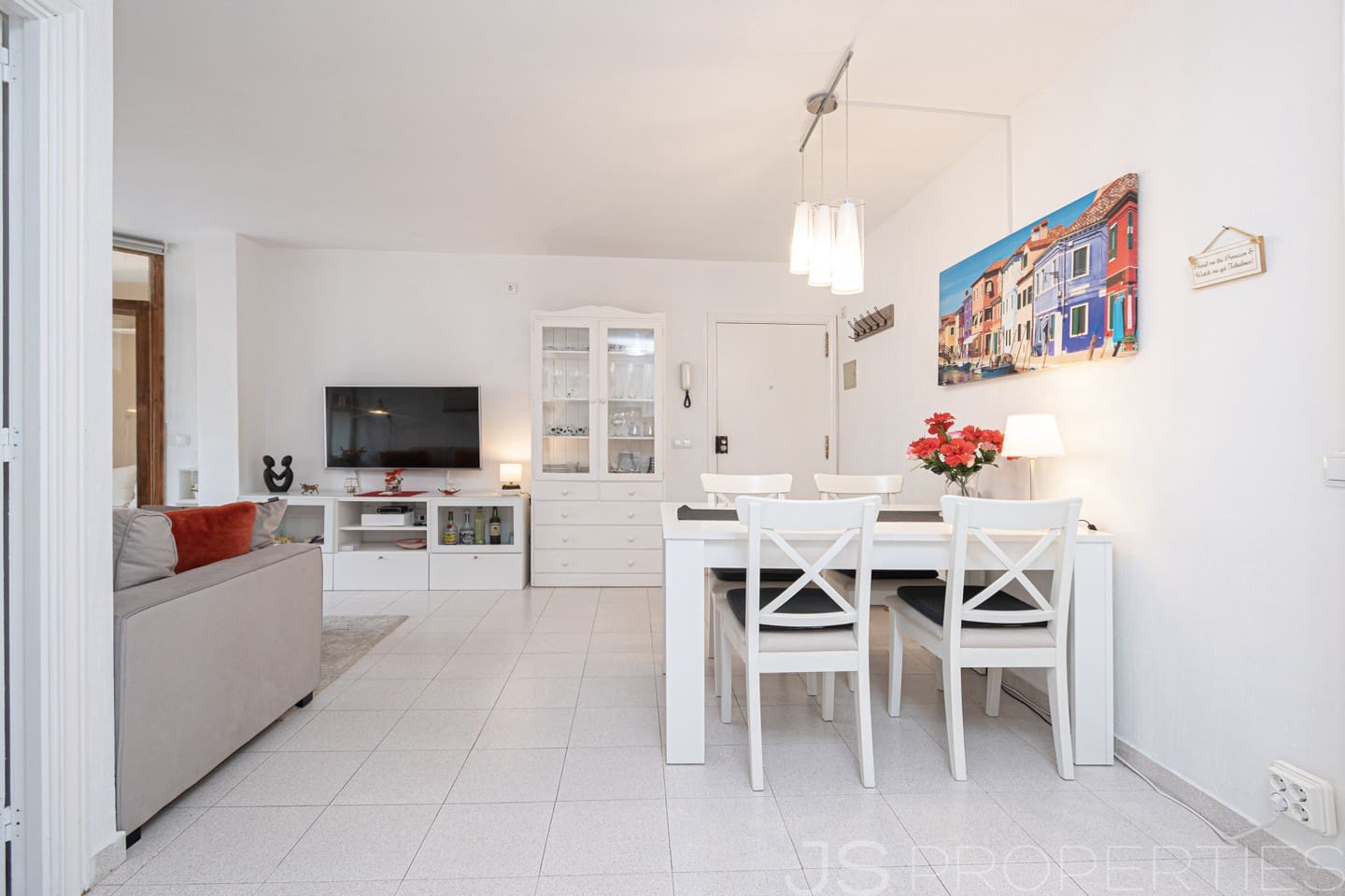 2 bedroom Apartment for sale in Pollensa / Pollenca - € 320,000 (Ref: 9882574)