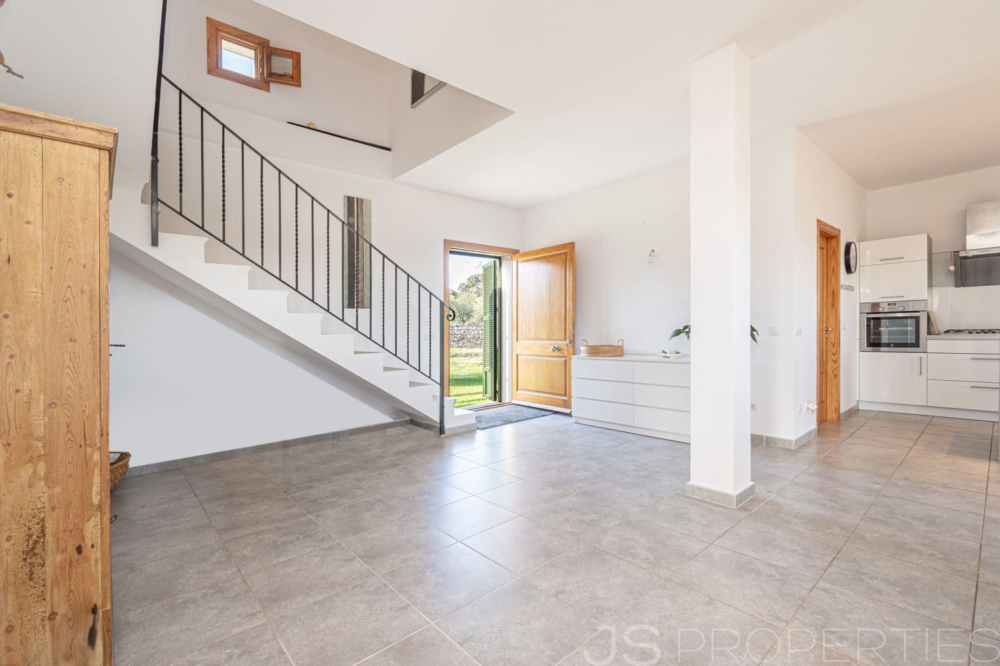 5 bedroom Villa for sale in Santa Margalida - € 1,200,000 (Ref: 9883733)