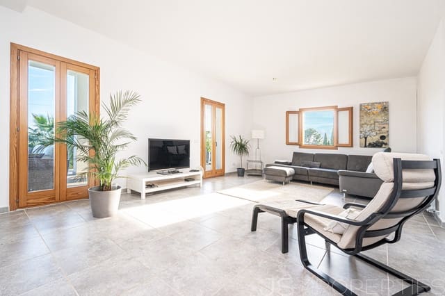 5 sovrum Villa till salu i Santa Margalida - 1 200 000 € (Ref: 9883733)